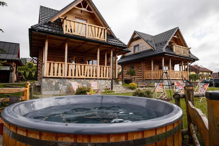 Apartament wakacyjny dla 7 osób, z Balkon i Taras oraz Jacuzzi i Ogród w Grywałd