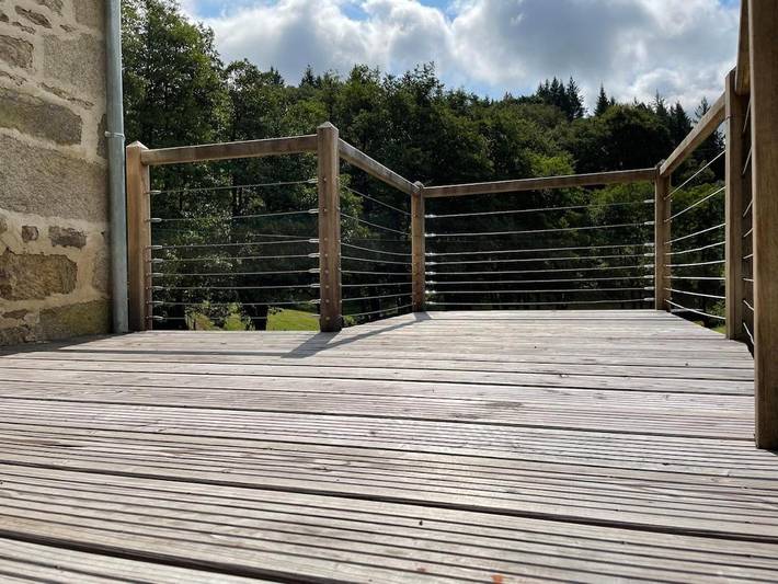 Location de vacances pour 15 personnes, avec vue et jardin, animaux acceptés à Saint-Julien-le-Petit - 2