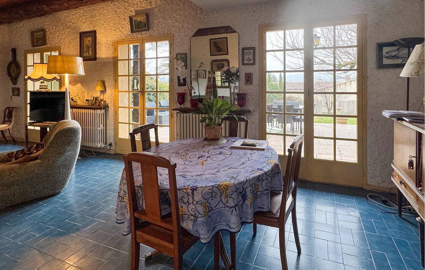 Appartement au bord de la piscine avec parking et jardin - 1,5 km de Gargas in Gargas, Parc naturel régional du Luberon