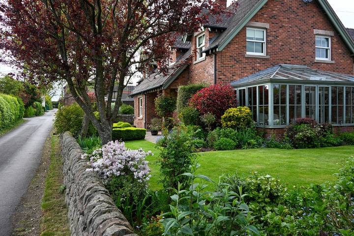 The Garden House - Alton Towers & Peak District in Alton Towers, Staffordshire