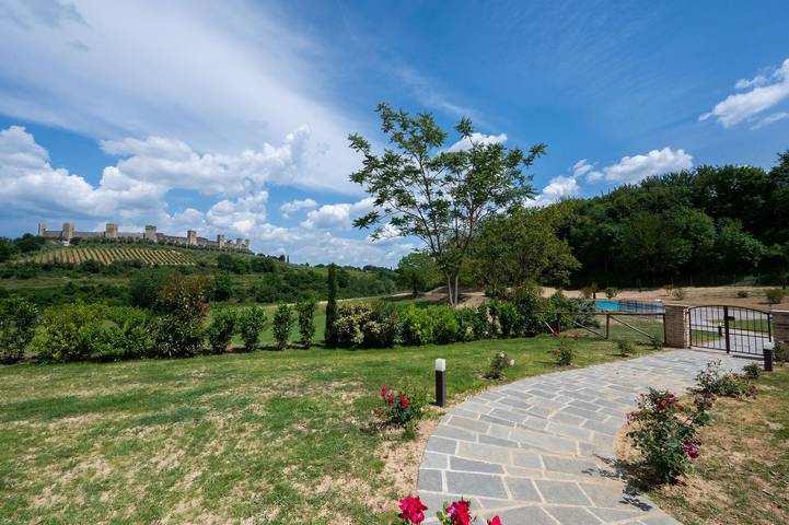 Gîte pour 2 personnes, avec jardin et piscine, animaux acceptés à Monteriggioni - 2
