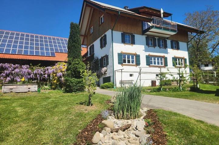Ferienwohnung für 4 Personen, mit Balkon und Garten in Bodolz
