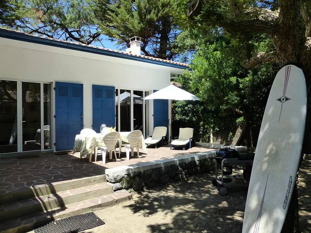 Villa Haristeguia  entre lac et océan pour 8 personnes- Wifi gratuit in Hossegor, Côte d’Argent
