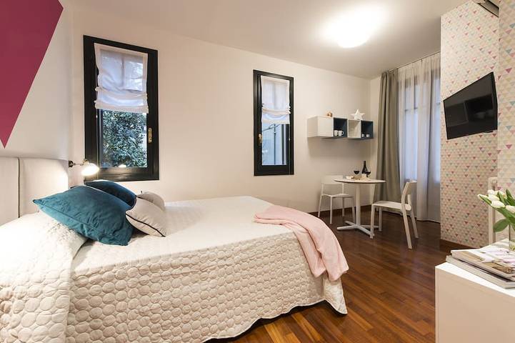 Villa pour 18 personnes, avec jardin et balcon à Milan - 4