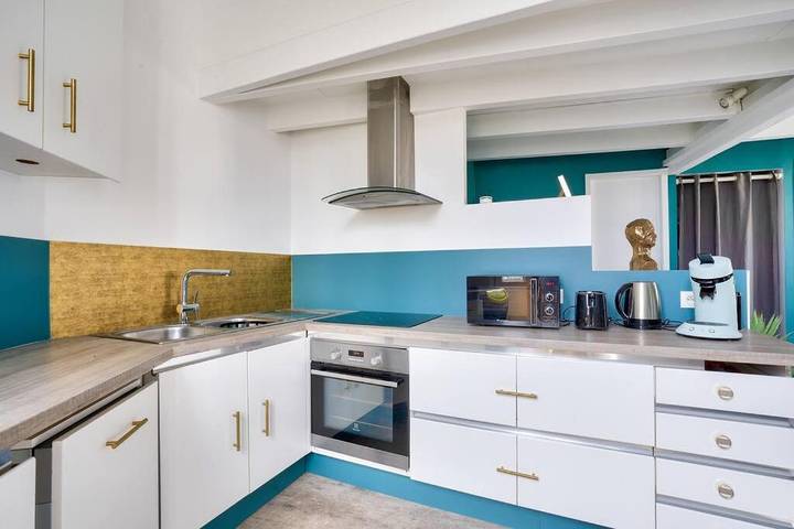 Gîte pour 5 personnes, avec balcon dans Gare de Bordeaux Saint Jean - 3