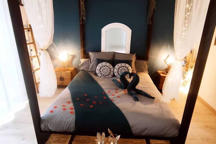 Location de vacances pour 2 personnes, avec jacuzzi et terrasse à Cuges-les-Pins - 4