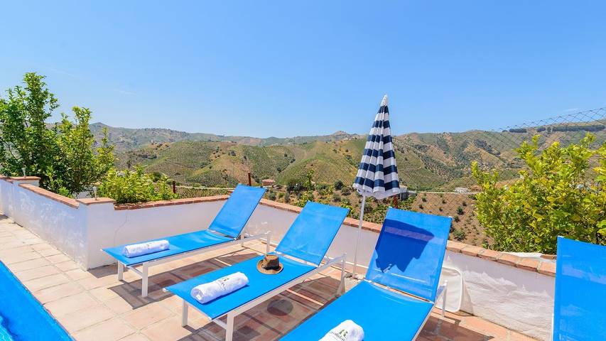 Casa rural para 12 personas en Almáchar - 2