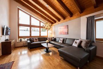 Ferienhaus für 9 Personen, mit Balkon und Garten sowie Sauna, mit Haustier in Garmisch-Partenkirchen