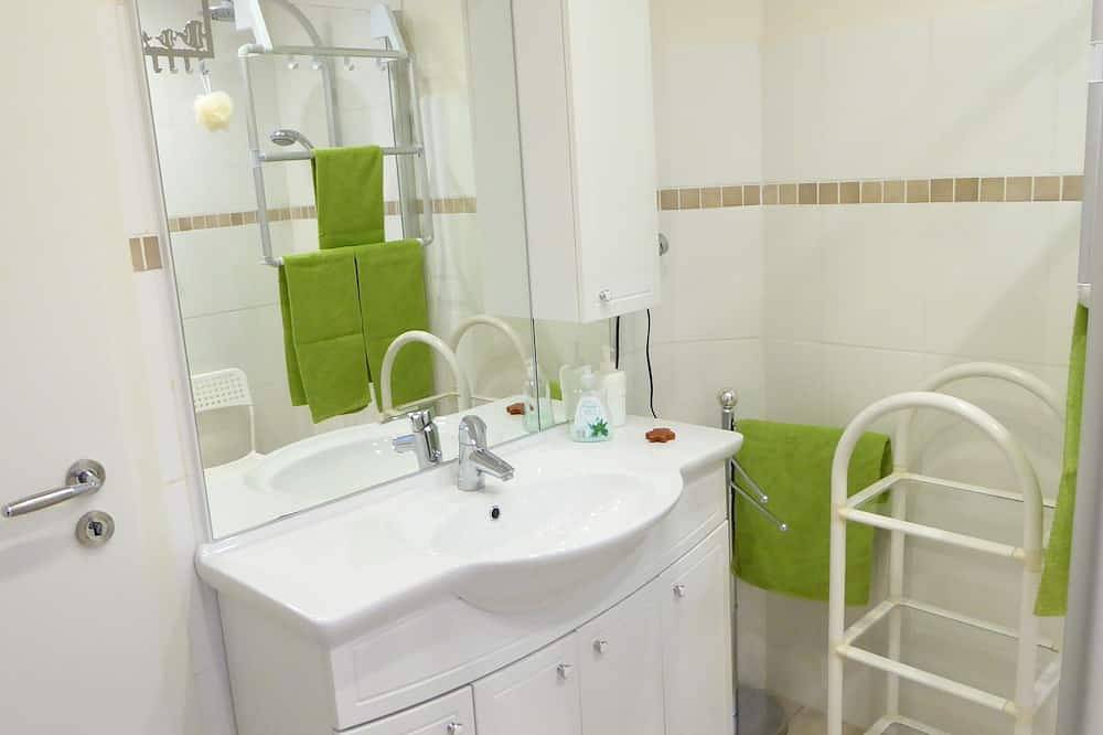 Ganze Wohnung, Gepflegte Ferienwohnung in dereifel. in Lissendorf, Vulkaneifel