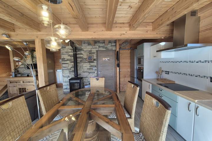 Chalet pour 10 personnes, avec terrasse à Les Déserts - 3