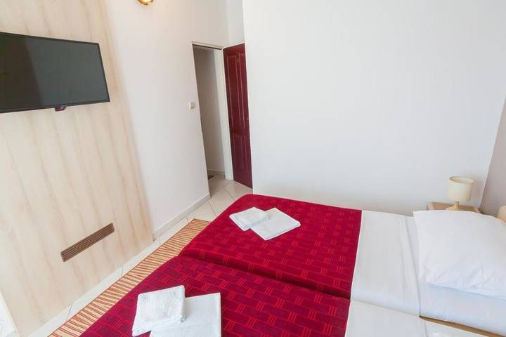 Gîte pour 2 personnes, avec terrasse et jardin à Budva - 3