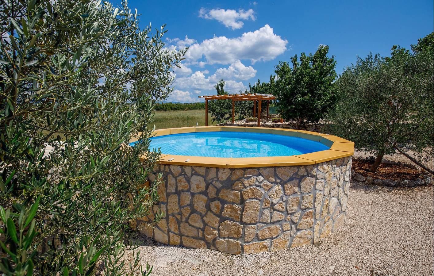 Ferienhaus für 3 Personen mit Pool in Dalmatinisches Zagora