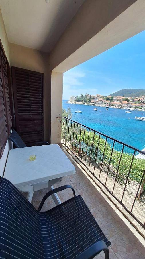 Maison d’hôte pour 4 personnes, avec jardin ainsi que vue et balcon à Blato - 3