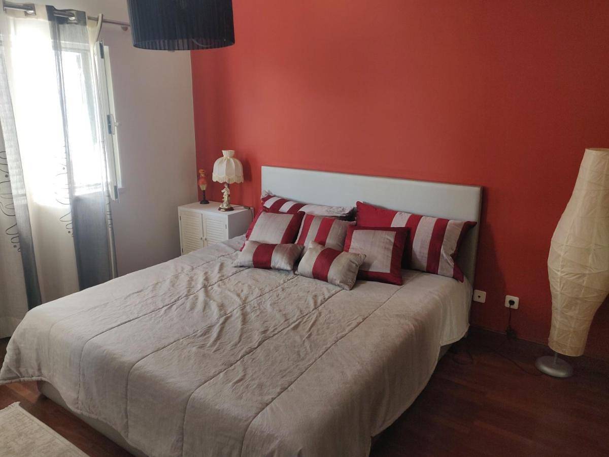 Quiet Breeze House - Sesimbra in Praia da Califórnia, Sesimbra