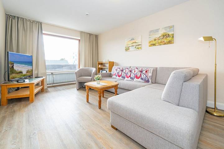 Ganze Wohnung, Gemütliches 2-Zimmer-Appartement mit Süd-Balkon in Westerland in Westerland, Sylt (Gemeinde)