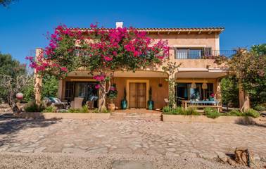 Holiday home in Ses Salines, South Majorca für 6 