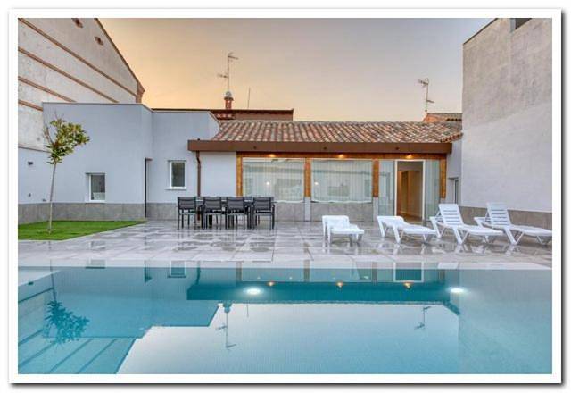 Casa rural con piscina para 6 personas, con vistas además de piscina y jardín en Provincia de Toledo