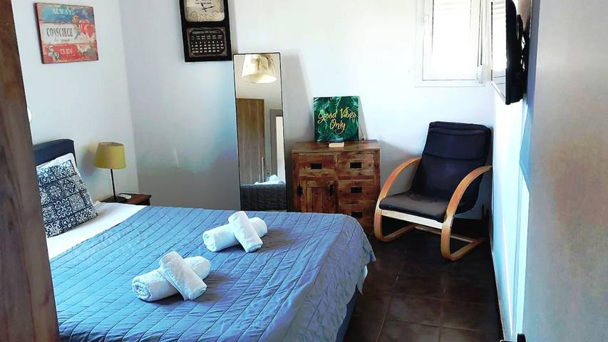 Gîte pour 4 personnes, avec jardin ainsi que piscine et terrasse dans Amoudara - 2