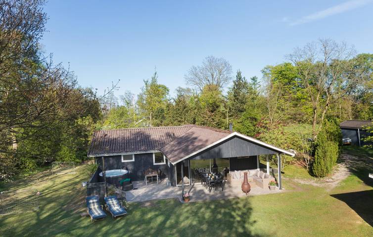 Ferienhaus für 7 Personen, mit Terrasse und Garten in St. Sjørup