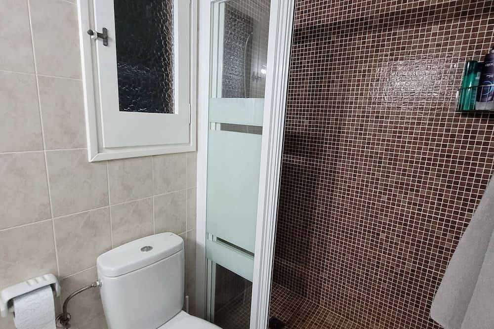 Semi-detached house with small garden 3 minutes from the Cap d´Artrutx lighthouse in Cap d'Artrutx, Ciutadella
