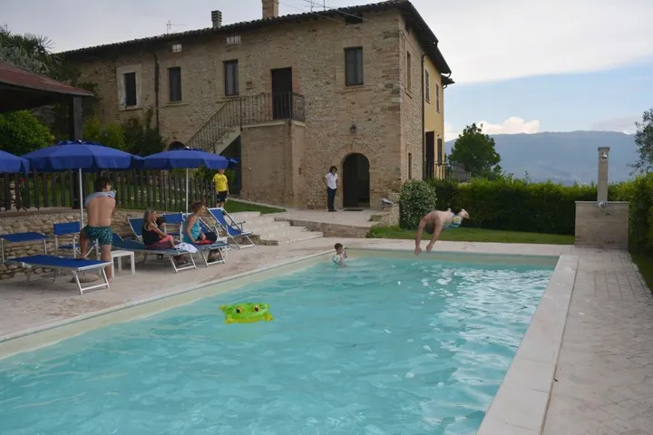 Appartement de vacances pour 3 personnes, avec jardin ainsi que vue et piscine, animaux acceptés - 1