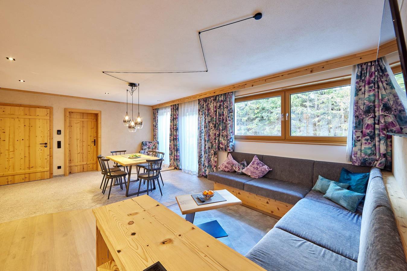 Ganze Ferienwohnung, "Tagträumer" Fewo/2 Schlafräume/Dusche,Wc in Krün, Bayerische Alpen