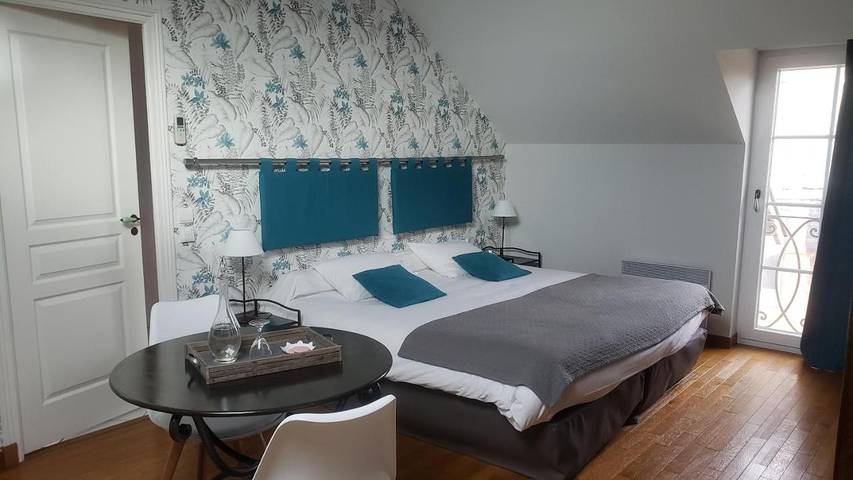 Chambre d’hôte pour 5 personnes, avec vue et jardin à Lavannes