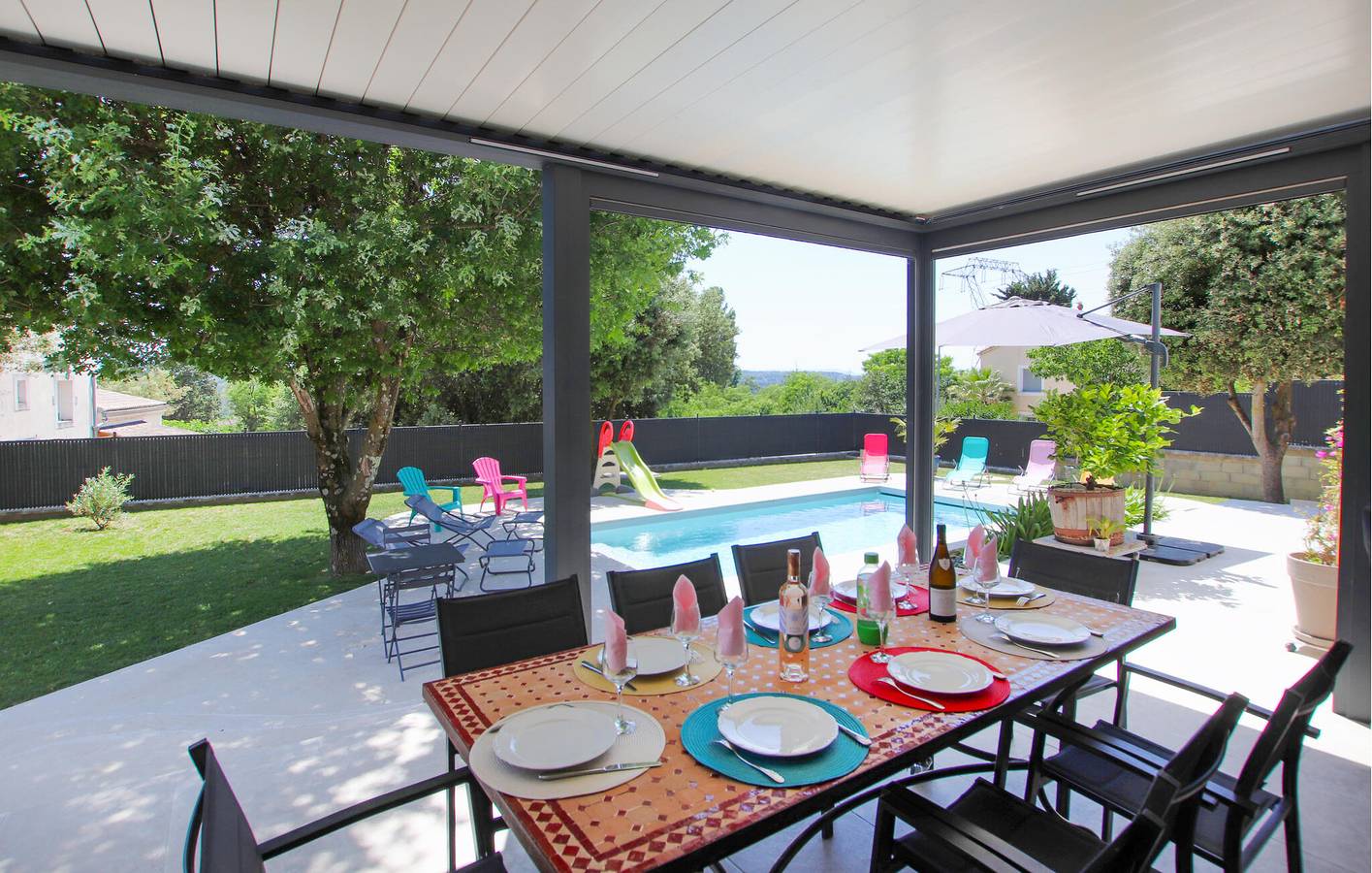 Appartement confortable avec piscine, cheminée et parking, à 900 m de Montboucher-sur-Jabron in Montboucher-sur-Jabron, Région de nyons