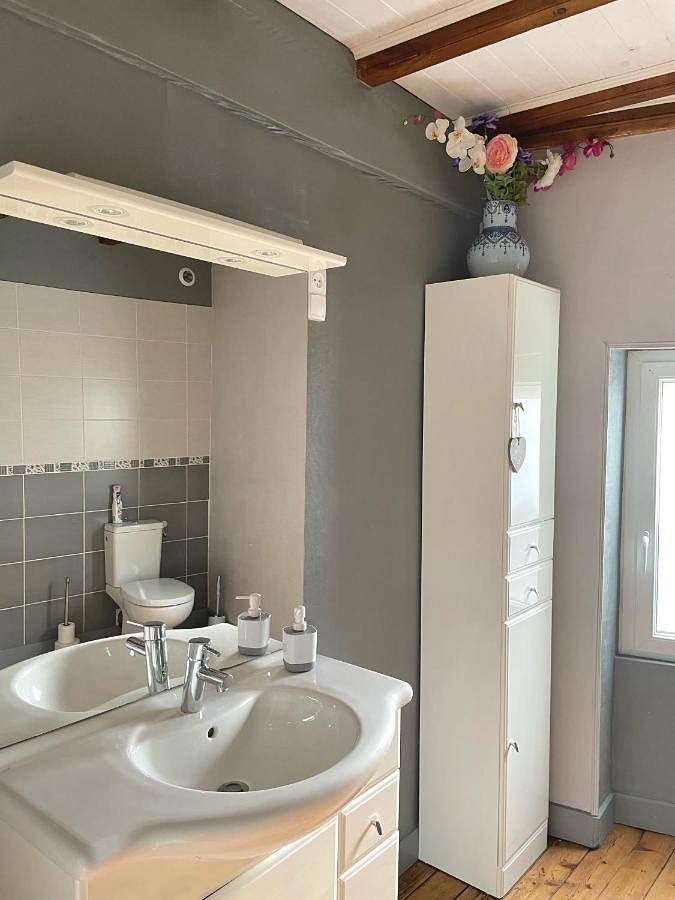 Location de vacances pour 4 personnes, avec jardin et terrasse à Javerlhac-et-la-Chapelle-Saint-Robert - 3