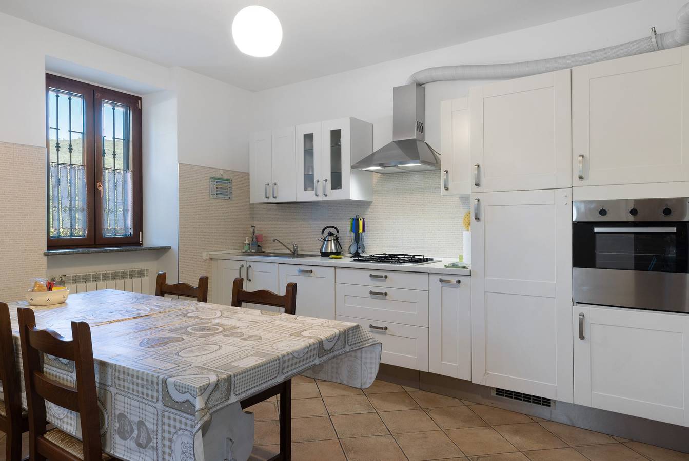 Ferienhaus 'La Casa Sul Lago' mit Meerblick, privatem Garten und Wlan in Osiglia, Ligurische Alpen