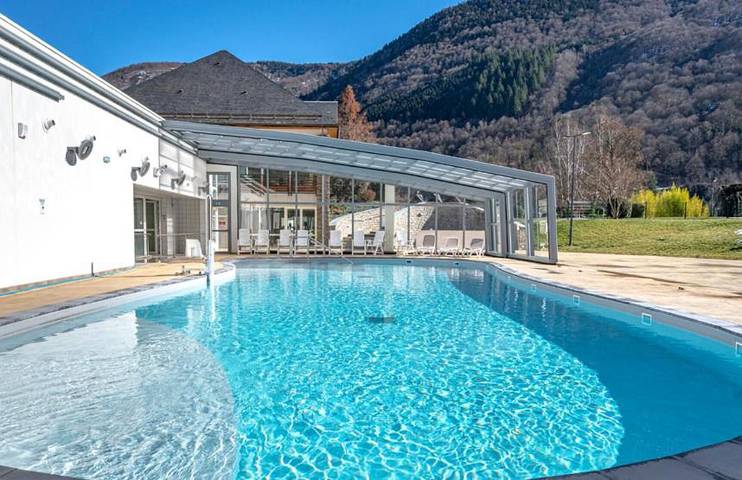 Club vacances pour 2 personnes, avec jardin et piscine dans les Pyrénées