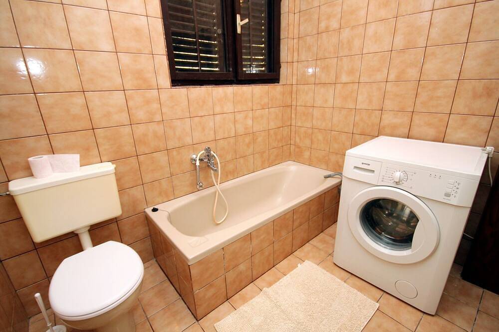 Ferienhaus am Meer Bucht Vrbovica, Korcula in Zrnovska Banja, Korcula