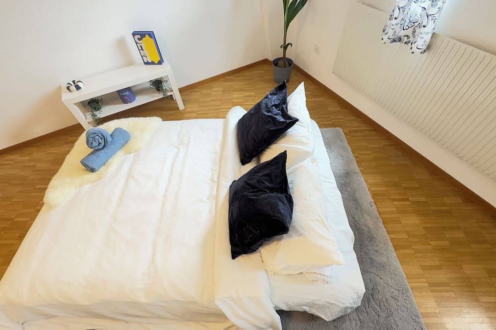 Ganze Wohnung, Stunning cozy and bright apartment, 1 min walk from the station and Delémont in Delémont, Kanton Jura