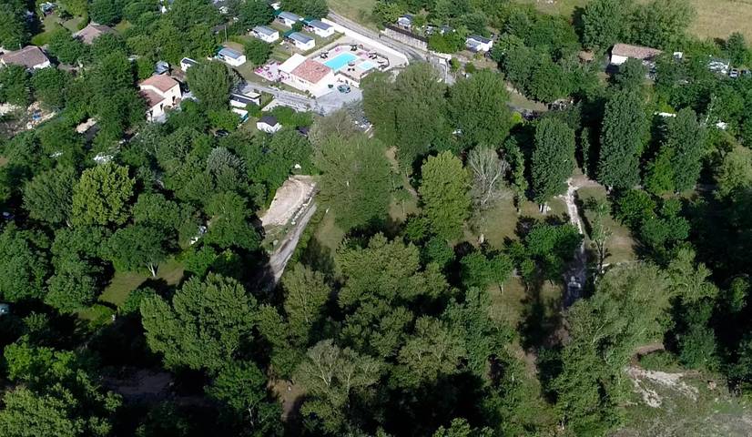 Mobilheim Grober Raum - 30m²- 3 Zimmer - Klimaanlage 6 Personen in Chauzon, Ardèche