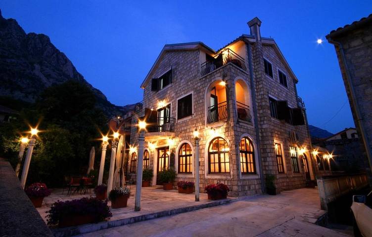 Maison d’hôte pour 2 personnes, avec vue et terrasse à Kotor