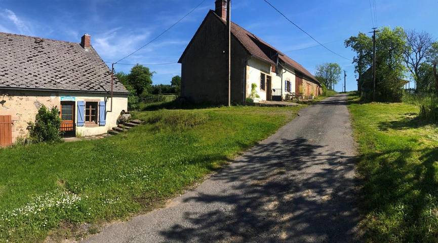 Location de vacances pour 4 personnes, avec vue ainsi que jardin et piscine à Chiddes - 2
