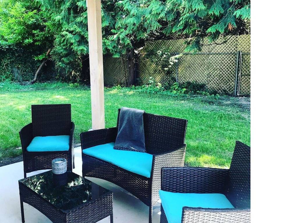 Spacious and modern 2 bedroom 2 bathroom cottage with private yard. in Sunshine Coast Regional District