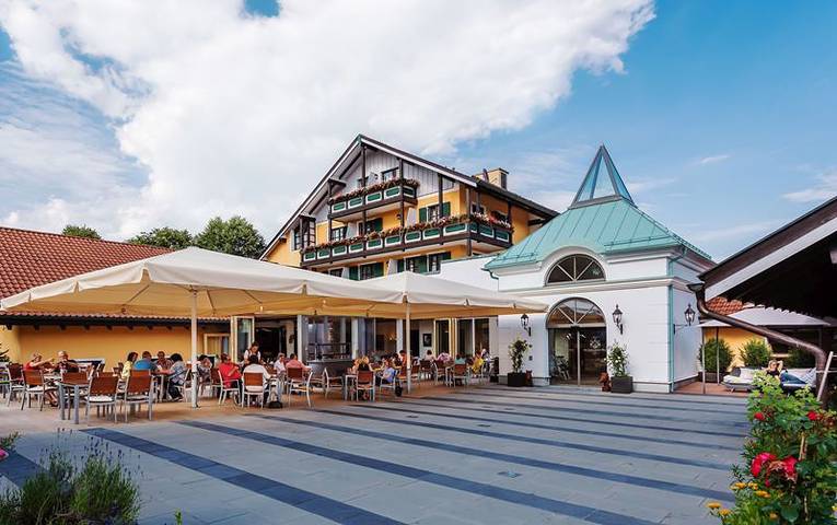 Hotel, mit Terrasse und Garten sowie Sauna