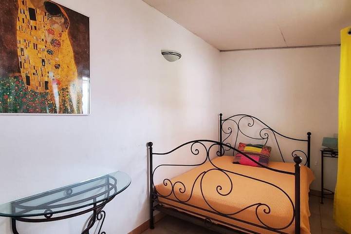 Location de vacances pour 6 personnes, avec jardin et terrasse à Bellegarde - 3