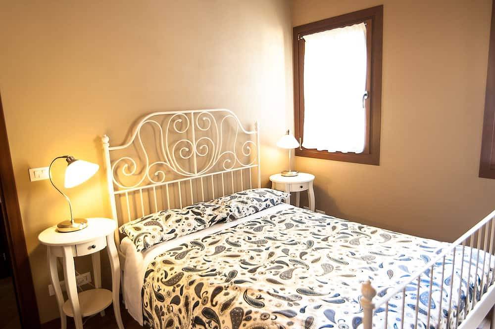 \"Particolari del Brenta\" - alloggio Rose - Casa con giardino comoda a Venezia in Oriago, Mira