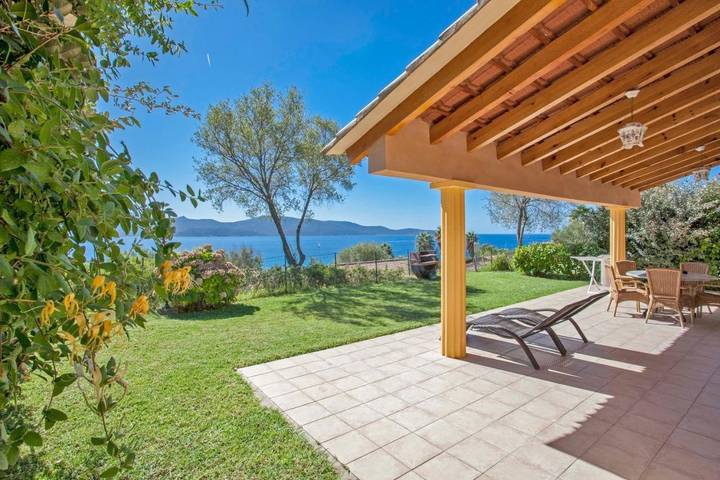 Villa pour 6 personnes, avec Jacuzzi et Terrasse ainsi que Jardin et Piscine à Olmeto