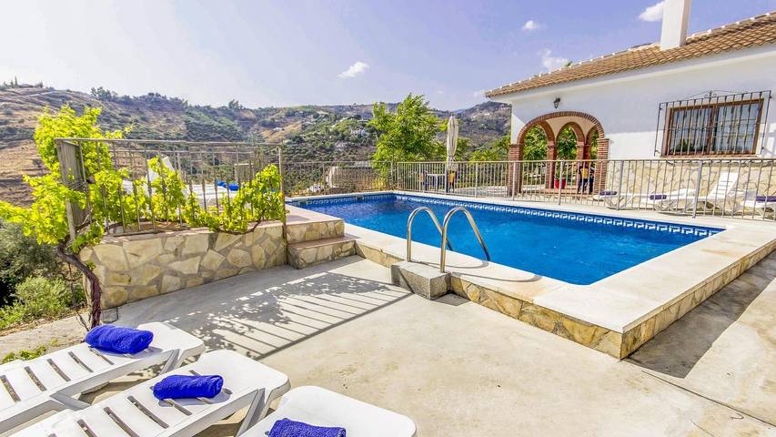 Finca für 10 Personen, mit Pool und Balkon/Terrasse, mit Haustier in Cómpeta - 3