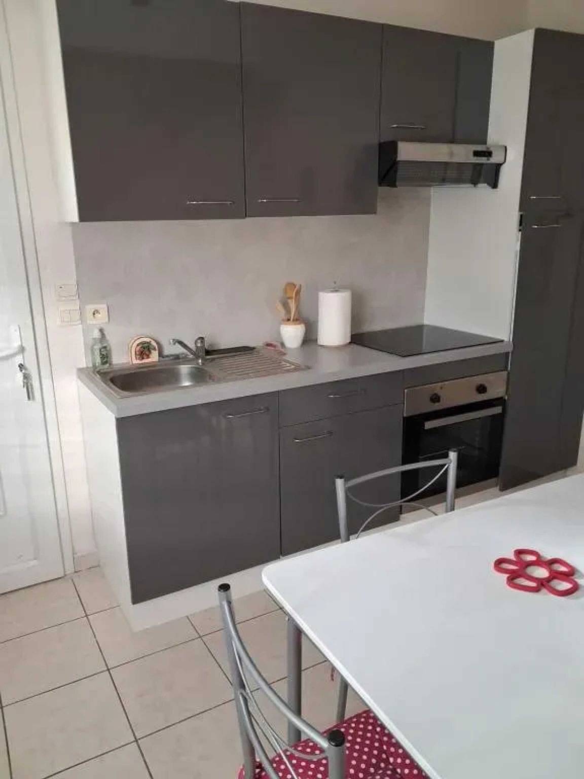 Apartamento entero, Apto Luminoso con Jardín en Le Mans, 35 m², 2 Pers. in Le Mans, Sarthe