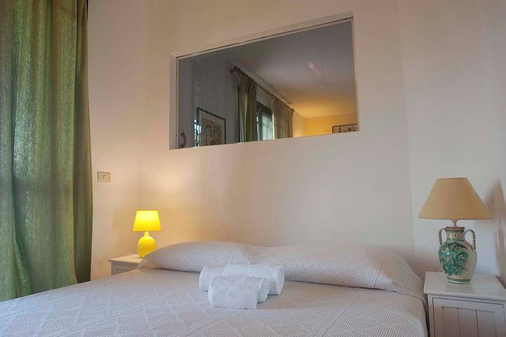 Appartamento intero, Mara’s house, 10 minuti a piedi dal  centro, parcheggio privato in Mazzarò, Taormina