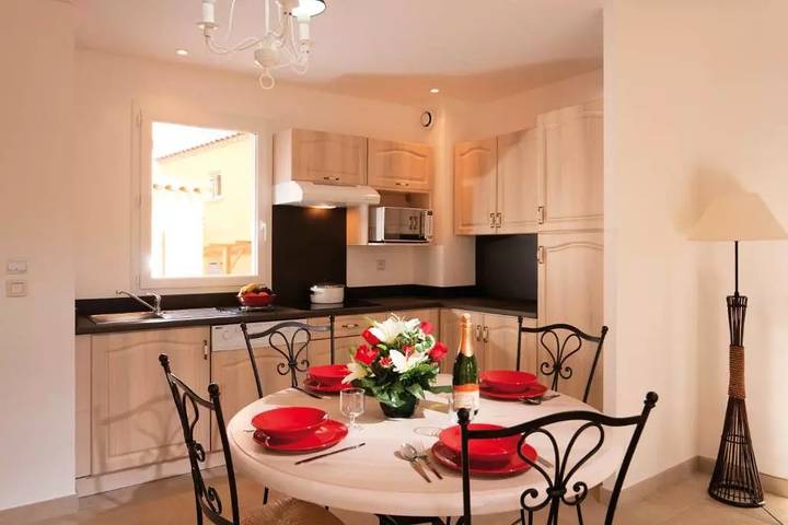 Villa pour 8 personnes, avec sauna ainsi que piscine et terrasse, animaux acceptés dans le Vaucluse - 2