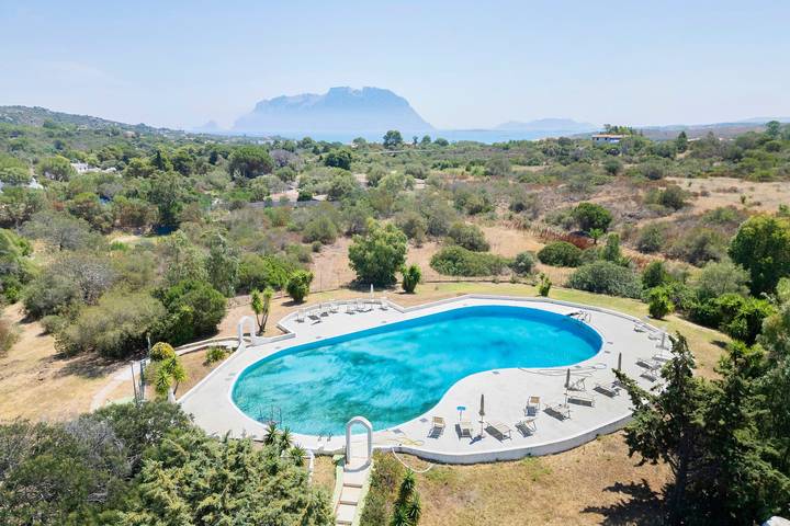 Appartamento per 6 persone, con Giardino a Porto Istana