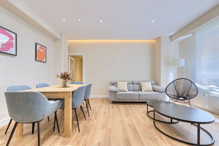 Apartamento entero, Apartamento Tivoli Centrico y Moderno in Spa-Balneario Jardines de Albia (Bilbao), Bilbao