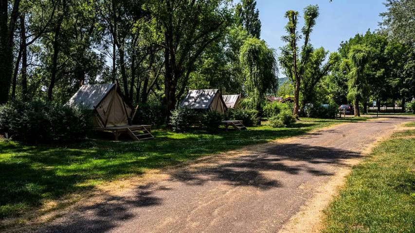 Camping für 5 Personen, mit Pool in Franche-Comté - 4