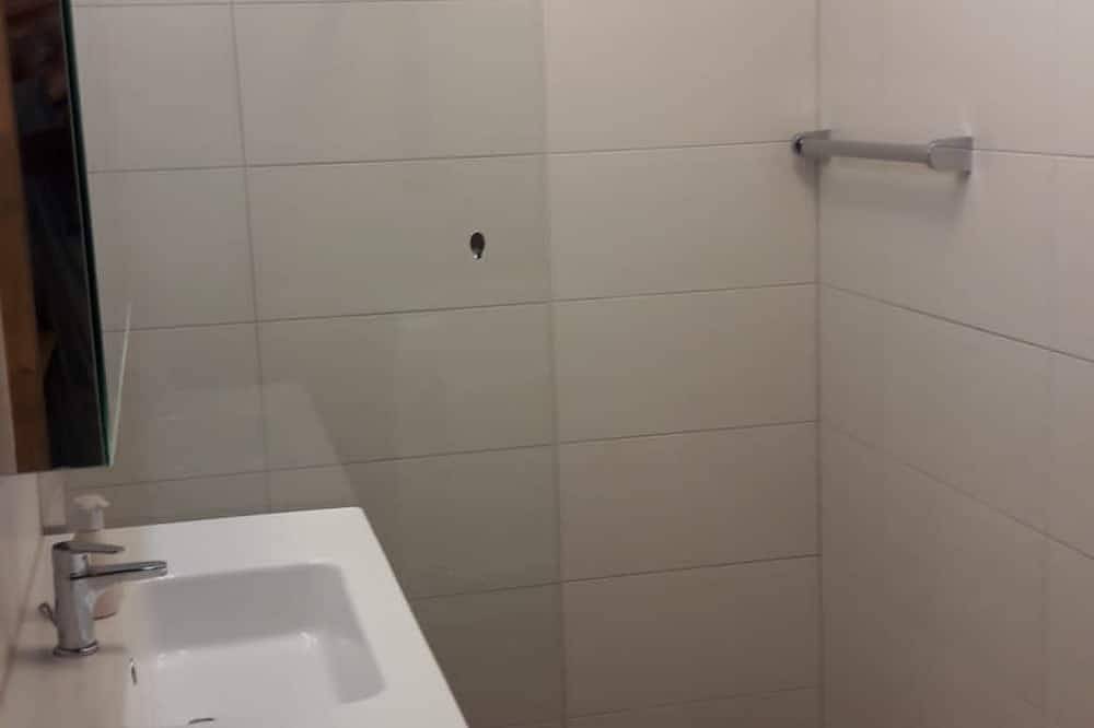 Geheel appartement, App 1/5 - Modern Eingerichtete Fewo für 2-4 P. mit Haustier - Ferienappartements Weissensee in Weißensee, Zwaben (Bayern)