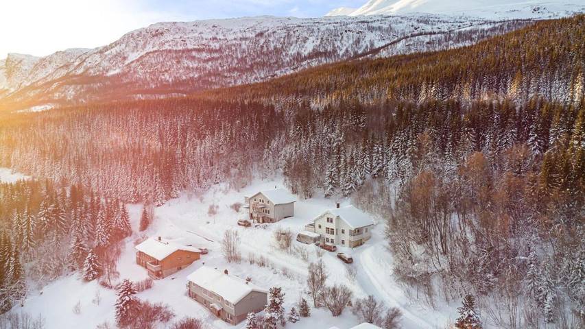 Ferienwohnung für 5 Personen, mit Ausblick und Garten in Lyngen - 2